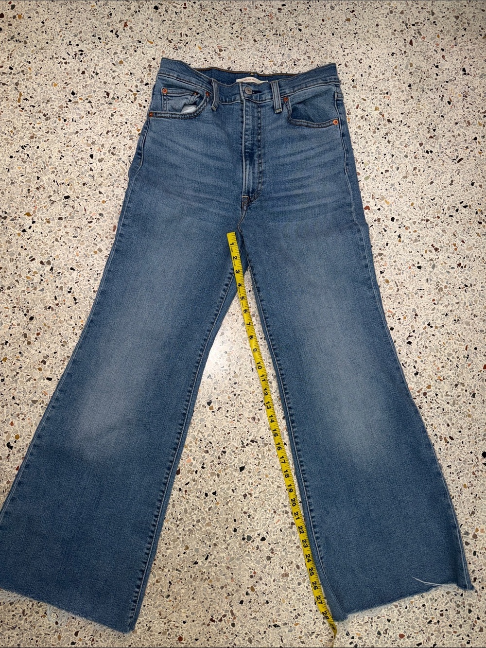 Levi’s Ribcage Bell raw hem jeans 29 high rise waist denim - Picture 5 of 7